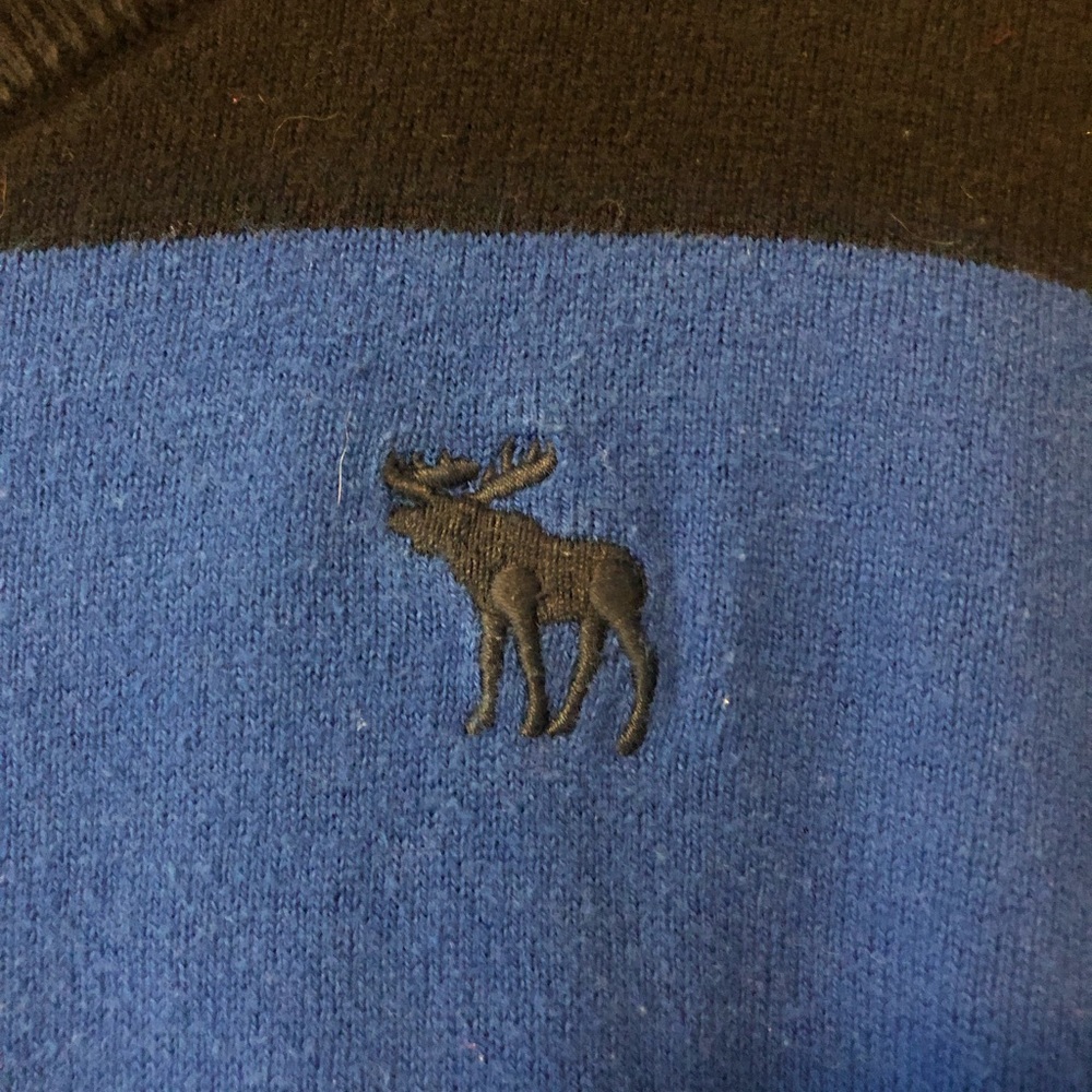 A&F Sweater - Picture 2 of 4